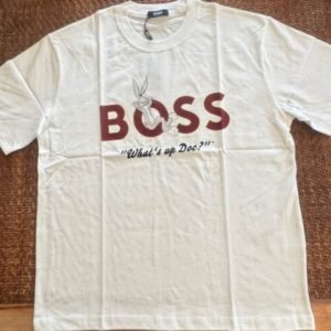 Remera blanca con estampa divertida